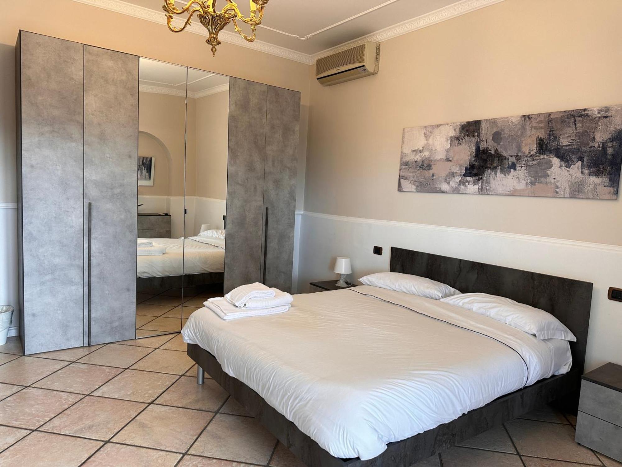 Palazzo Excelsus Hotell Terzigno Rum bild